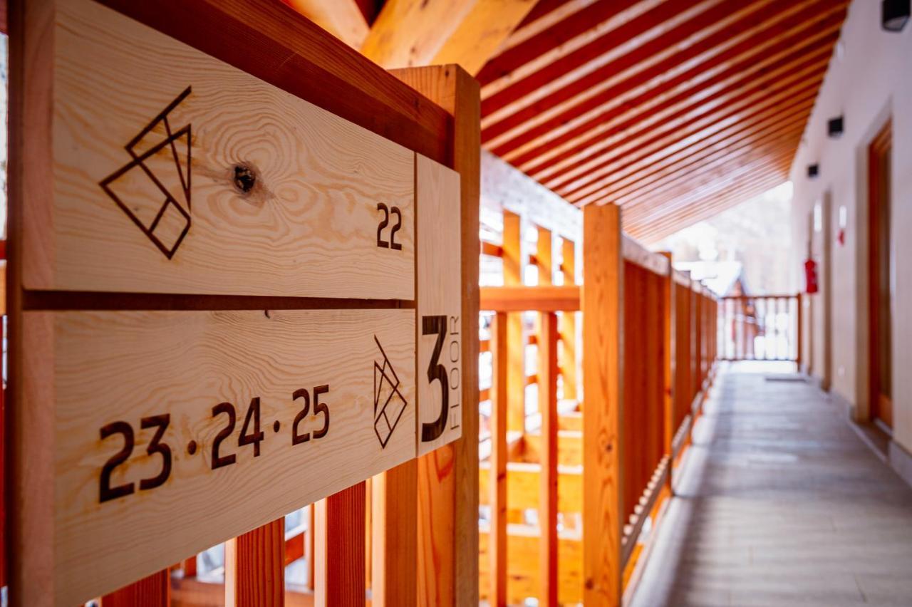 Alta Luce Mountain Lodge Грессоне-Ла-Триніте Екстер'єр фото