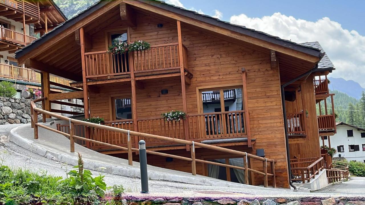Alta Luce Mountain Lodge Грессоне-Ла-Триніте Екстер'єр фото