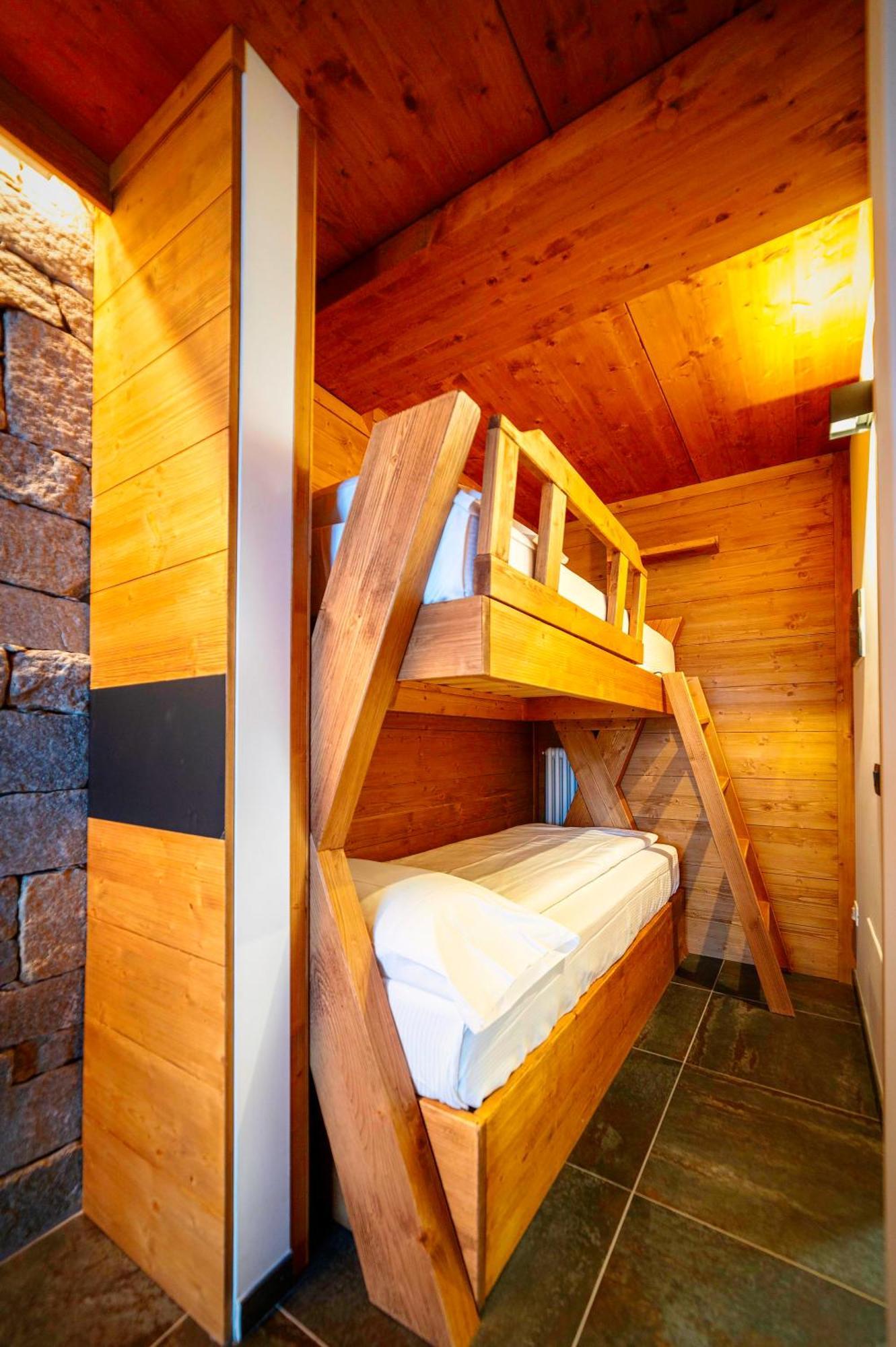 Alta Luce Mountain Lodge Грессоне-Ла-Триніте Екстер'єр фото